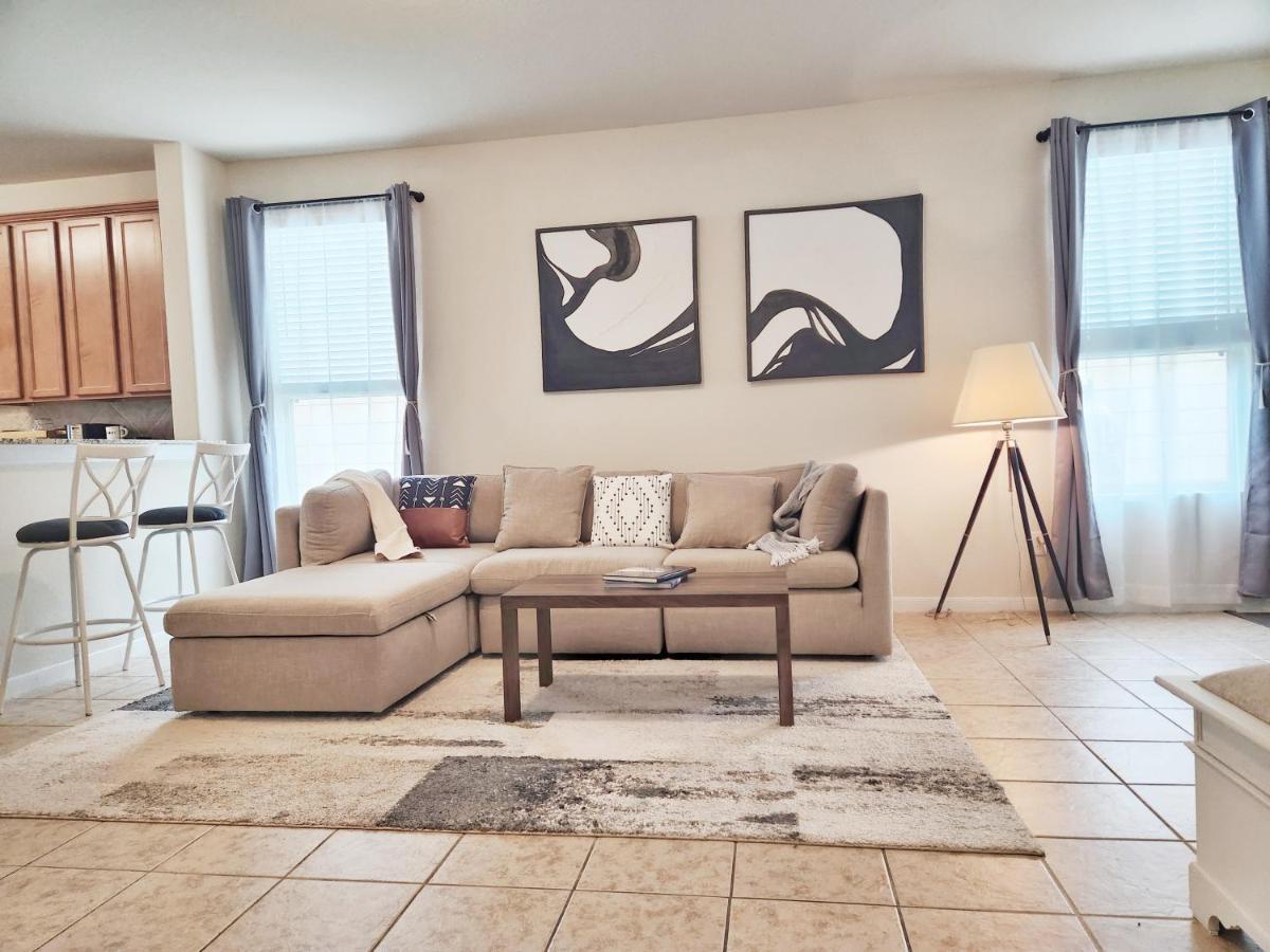 4 Bedroom Home Near Downtown Med Center Nrg Stadium Pearland Skyview Long By Ion Rentals Houston Exterior foto