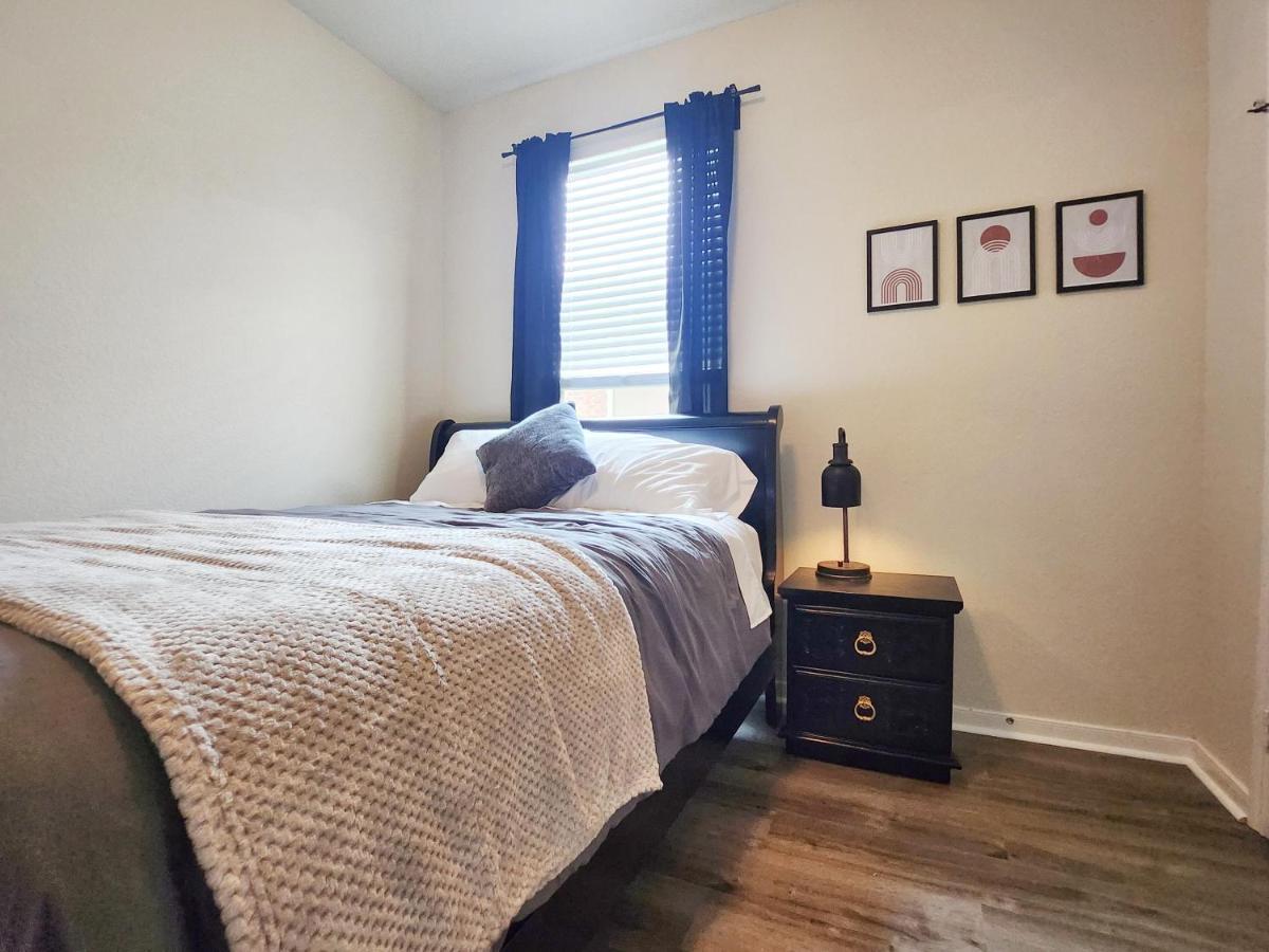 4 Bedroom Home Near Downtown Med Center Nrg Stadium Pearland Skyview Long By Ion Rentals Houston Exterior foto